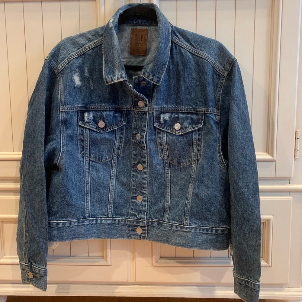 NWT distressed Gap Denim Jacket